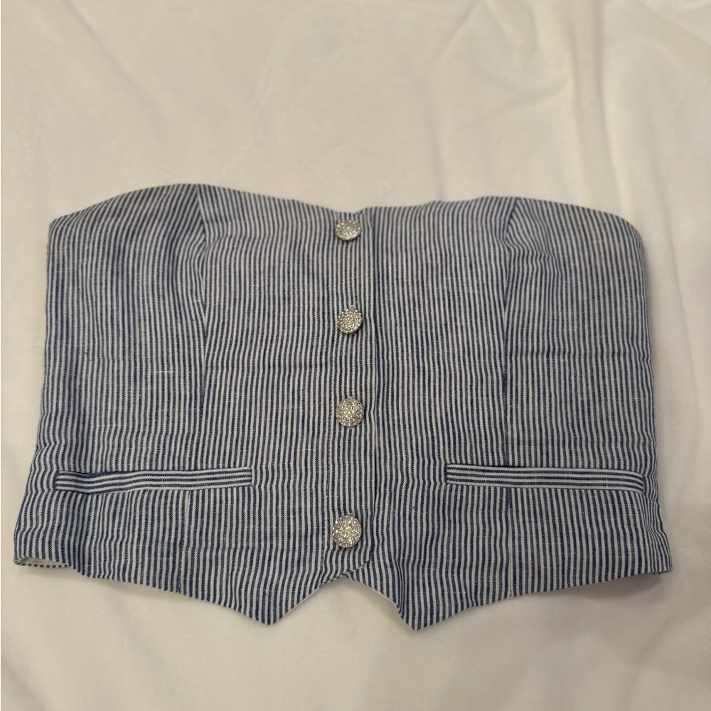 Olivaceous White and Blue Zippered Top
